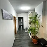 3 Cinema Garden Parking House * Bucureşti