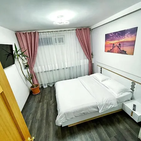 3 Cinema Garden Parking House Apartment Bucharest