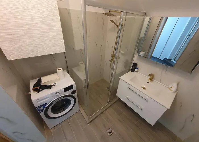 Apartament 3 Cinema Garden Parking House *